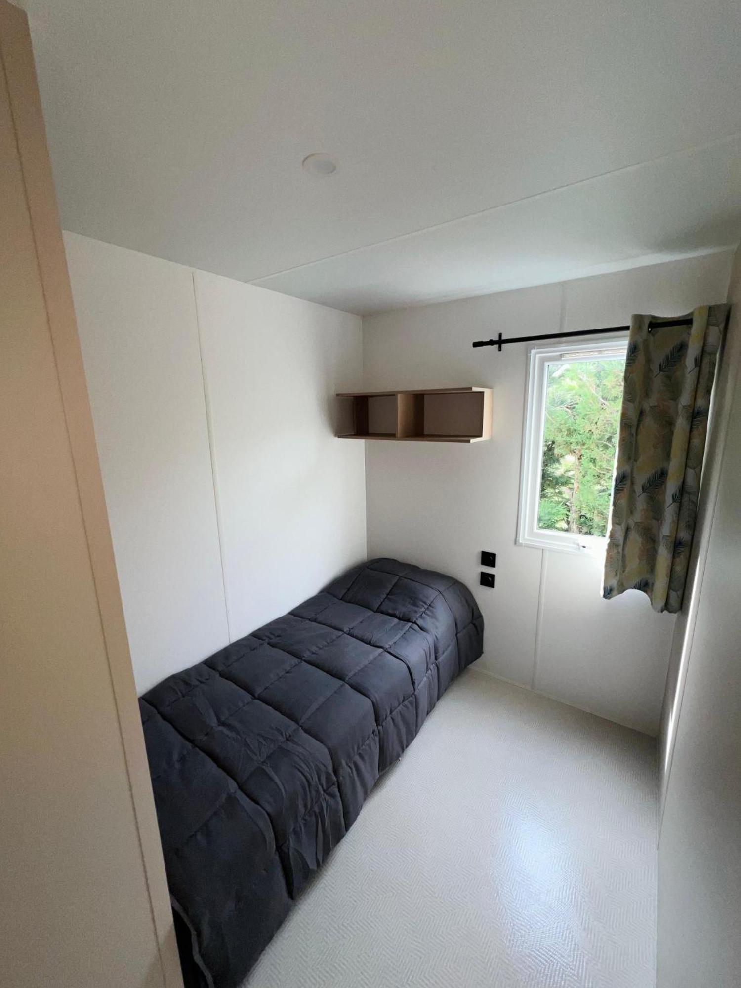 Camping Oliana Ngoại thất bức ảnh