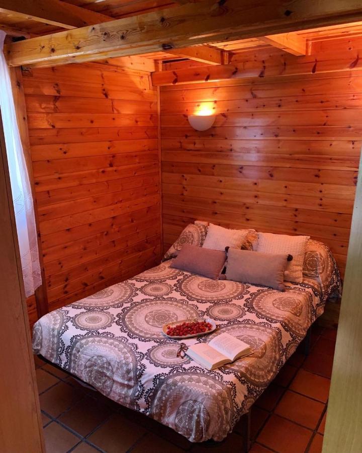 Camping Oliana Ngoại thất bức ảnh